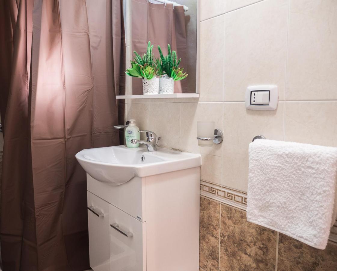 Apartmán Chiaia Premium Flat, Naples Center, Near Seaside Exteriér fotografie